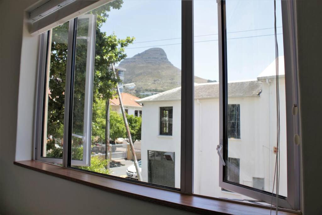 Table Mountain Views, Modern,Lots Of Natural Light, With Parking Kapsztad Zewnętrze zdjęcie